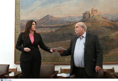 «Αποκαθήλωση»  Κωνσταντοπούλου από τον Ν. Βούτση