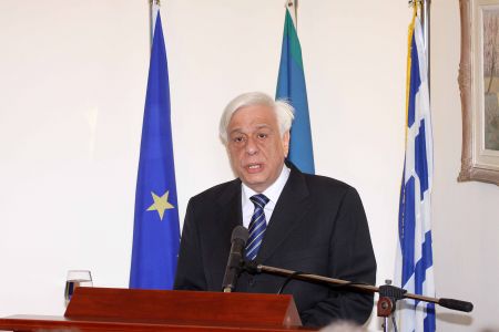 Παυλόπουλος: Γελοιοποιούνται όσοι αμφισβητούν την Μακεδονία