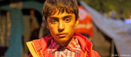 Deutsche Welle: Η οδύσσεια του 12χρονου Ατέκ