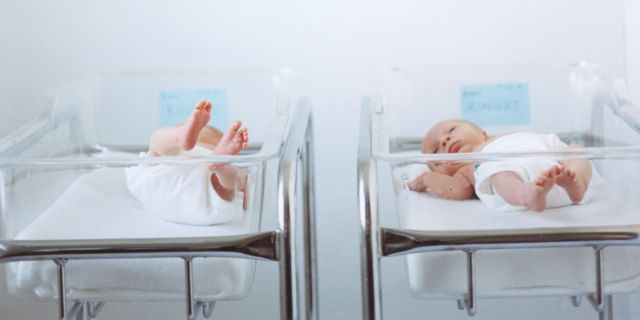 Μειώθηκε ο χρόνος παραμονής βρεφών για κοινωνικούς λόγους στα νοσοκομεία