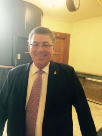 Οταν τα νησιά Κέιμαν «εισέβαλαν» στη Βουλή