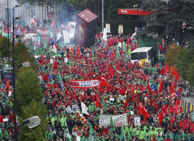 100.000 άνθρωποι στους δρόμους των Βρυξελλών κατά τις λιτότητας