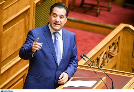 Συνάντηση των τεσσάρων υποψήφιων προέδρων της ΝΔ ζητά ο Αδωνις