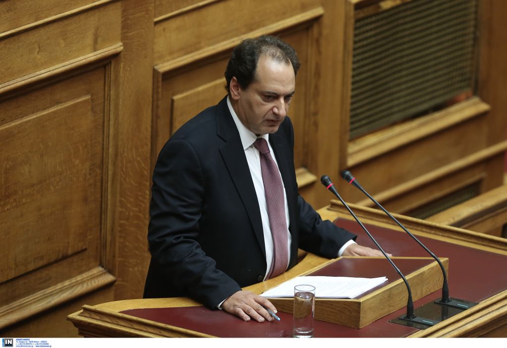 Σπίρτζης για αεροδρόμια: Υπογράψαμε τις συμβάσεις παραχώρησης αλλά …διαφωνούμε!