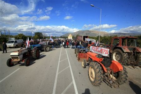 Ετοιμάζουν μπλόκα κόντρα στην «φοροεπιδρομή» οι αγρότες