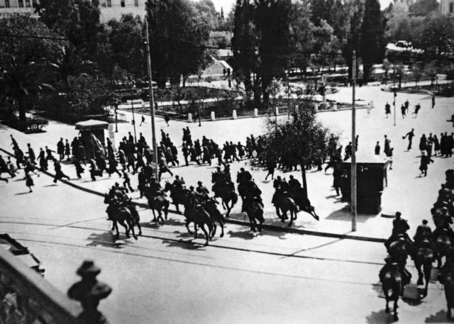 12 Οκτωβρίου 1944: Αθήνα, ελεύθερη πόλη