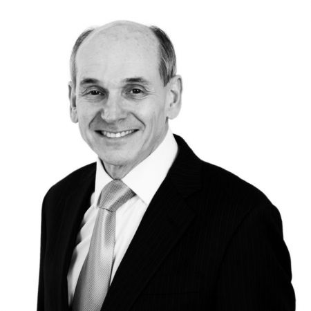 Η κρίση τσάκισε εταιρείες, κοινωνία και δημόσια έσοδα