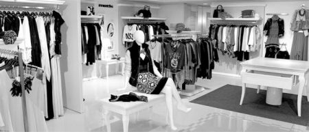 Στη μόδα τα ρούχα made in Greece