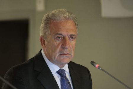 Αβραμόπουλος: Υπηρετεί πολιτικές σκοπιμότητες το πόρισμα ΣΥΡΙΖΑ