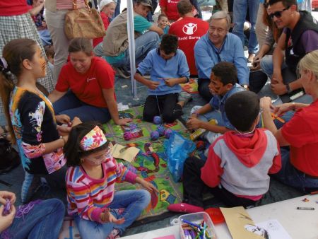 Sueddeutsche Zeitung: Ευρωπαϊκή εισφορά αλληλεγγύης εξετάζουν Κομισιόν-Βερολίνο