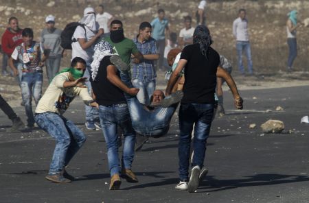 Με ένα νεκρό Παλαιστίνιο συνεχίζεται η ένταση στη Δυτική Οχθη