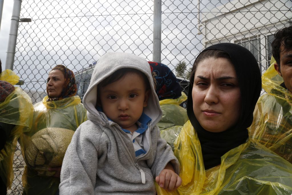 Βοήθεια για τους πρόσφυγες από την Παμπειραϊκή Πρωτοβουλία