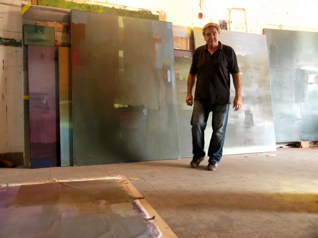 Γιάννης Αδαμάκος: Το χρώμα και το συναίσθημα του κενού