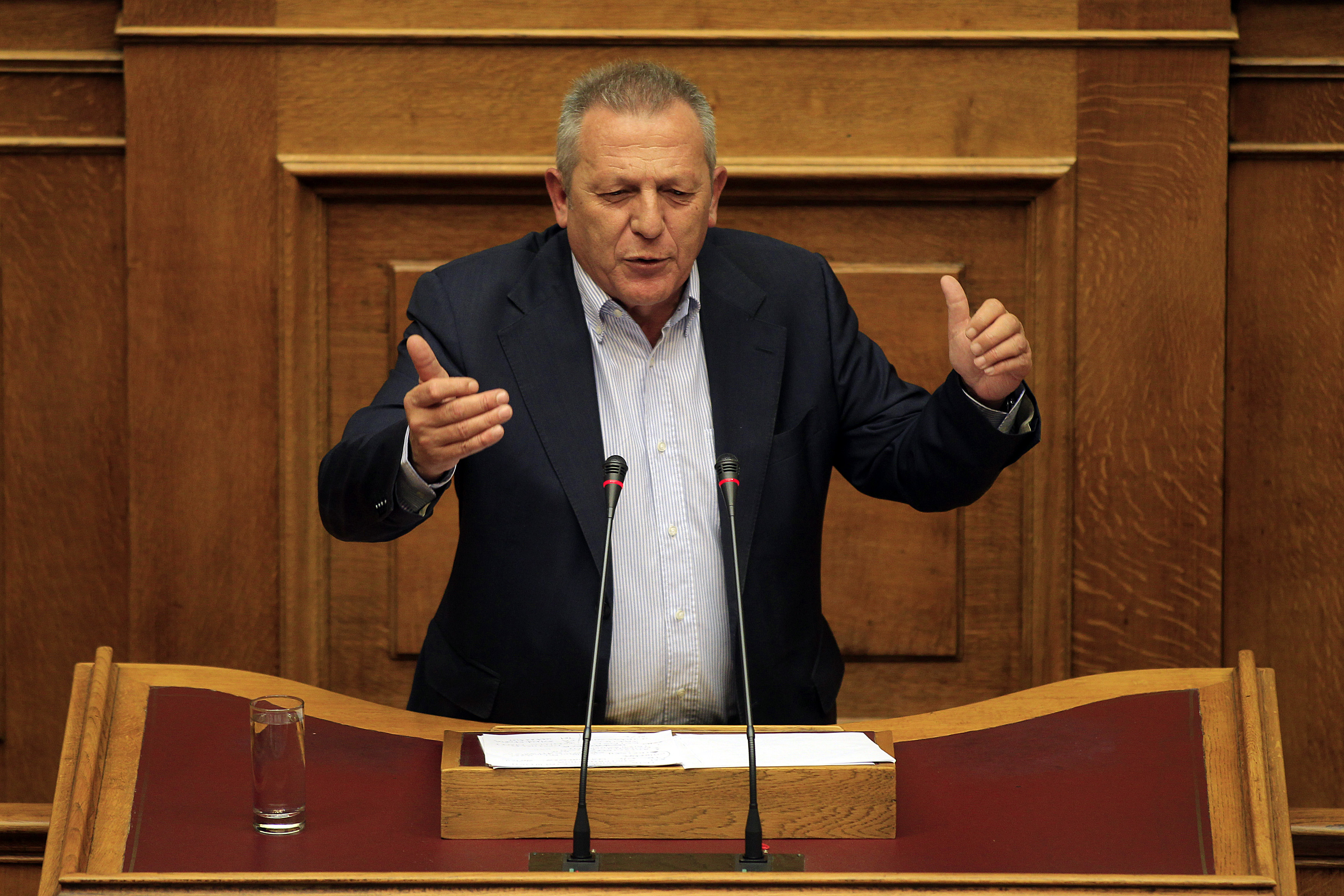 Νέα κόντρα Παφίλη-Λαγού στην Ολομέλεια της Βουλής