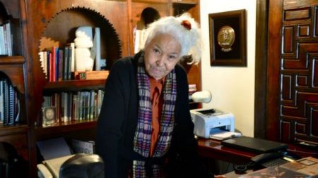 Ναουάλ Ελ Σααντάουι: «Εχω για στήριγμα τη δύναμη των νέων ανθρώπων»