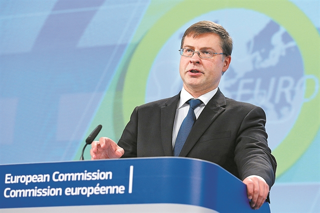 Ανταλλάσσουν απειλές, ελπίζουν σε συμφωνία