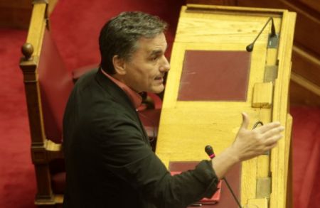 Κόντρα στη Βουλή Τσακαλώτου – Βενιζέλου