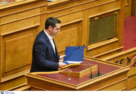Τσίπρας: Τη Δευτέρα στη Βουλή το νομοσχέδιο για τις τηλεοπτικές άδειες