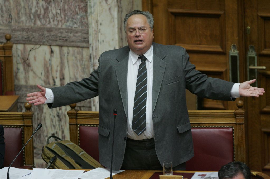 Κοτζιάς προς Ντόρα: Έχεις απωθημένο έρωτα μαζί μου