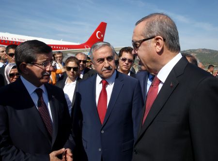 Τουρκία:Ο Νταβούτογλου στα κατεχόμενα μετά τον σχηματισμό κυβέρνησης