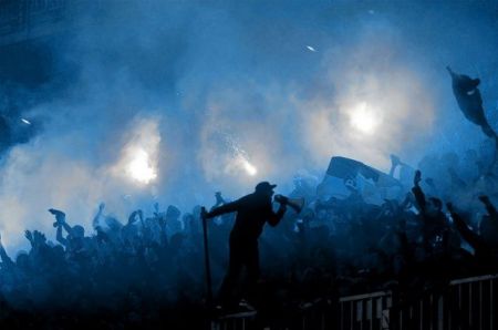 Επίθεση σε Ελληνες δημοσιογράφους από χούλιγκαν της Ντιναμό