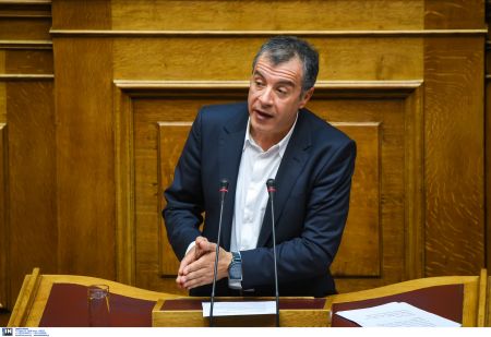 Στ.Θεοδωράκης για δηλώσεις Φίλη: Έχουν χάσει το μέτρο