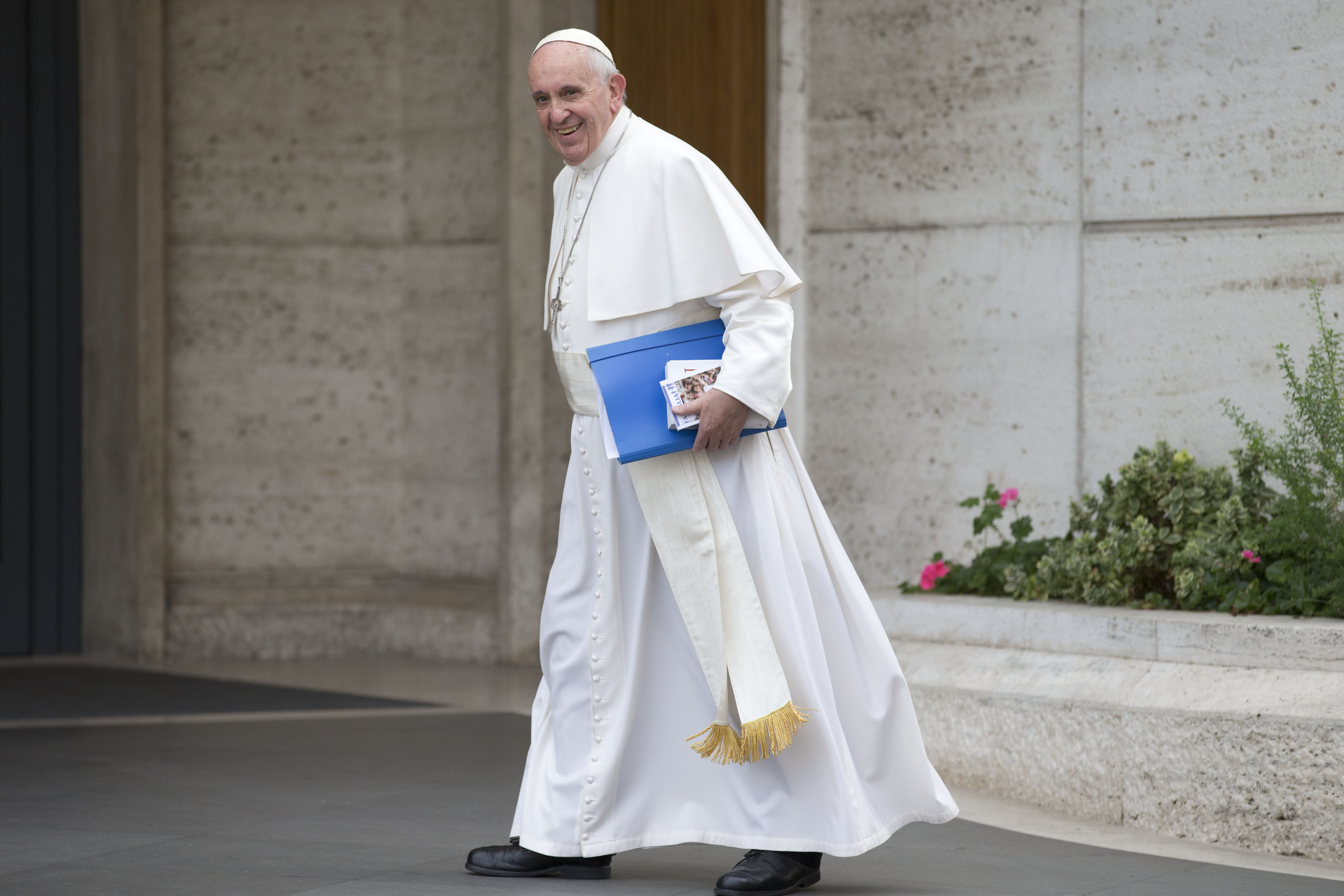 Βατικανό: Διαψεύδει ότι ο Πάπας έχει όγκο στον εγκέφαλο