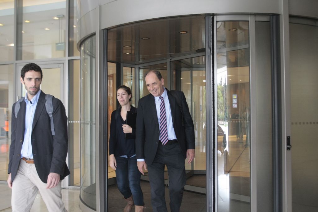 Ποιες οι προτάσεις κυβέρνησης και θεσμών για τα κόκκινα δάνεια