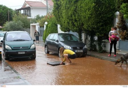 Πάνω από 100 κλήσεις στα βόρεια προάστια για αντλήσεις υδάτων