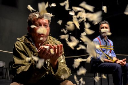 Θέατρο: O Παρθενώνας της κρίσης