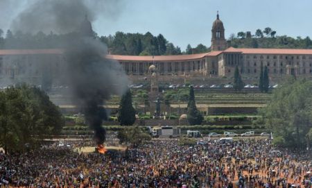 Ν.Αφρική: Συγκρούσεις φοιτητών – αστυνομίας