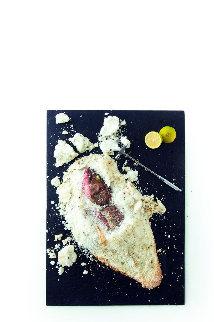 Ροφός σε κρούστα αλατιού