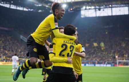 Bundesliga: Γκολ και θέαμα από την Ντόρτμουντ, 5-1 την Αουγκσμπουργκ
