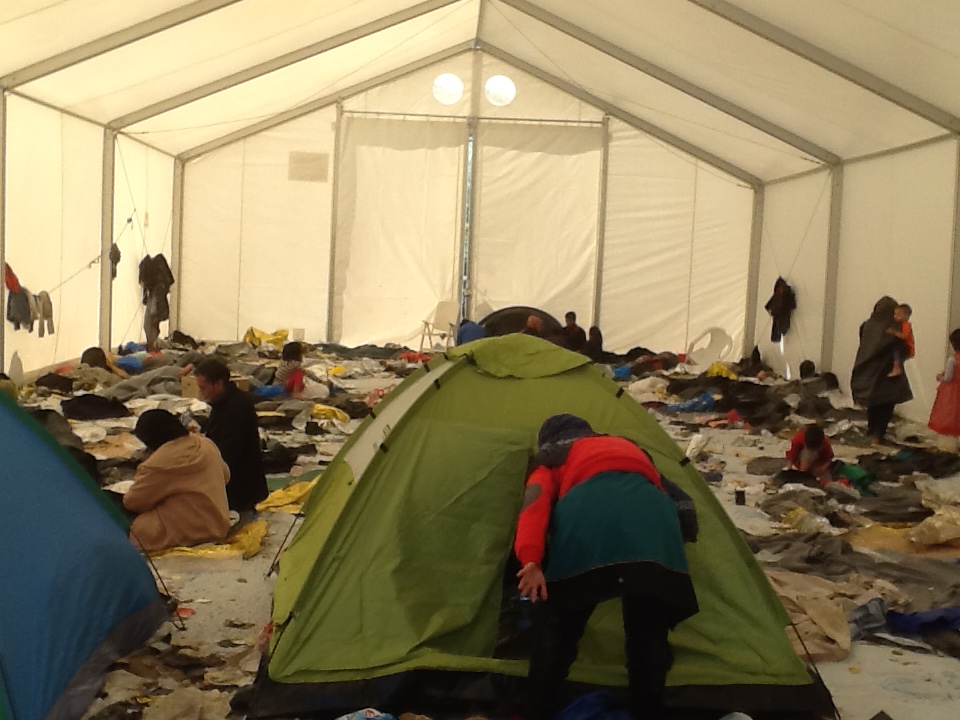 Τι Λέσβος, τι Λαμπεντούζα. Και τα δύο από λάμδα αρχίζουν