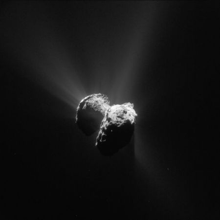 Βασικό συστατικό της ζωής ανιχνεύεται σε «τεχνητό κομήτη»