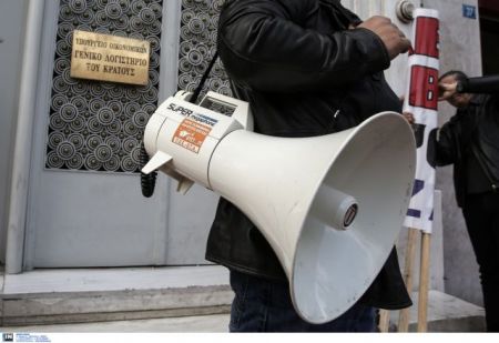 Εληξαν οι καταλήψεις δημαρχείων από την ΠΟΕ-ΟΤΑ