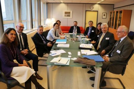 Στην Κομισιόν για τη ΔΕΗ ο Παναγιωτάκης