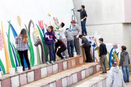 Μαθήματα ζωής με εθελοντισμό από τα θρανία