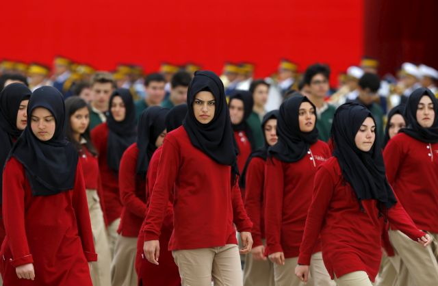 Ισλαμικότερα τα σχολεία της Τουρκίας-Αντιδράσεις προκαλούν οι αλλαγές