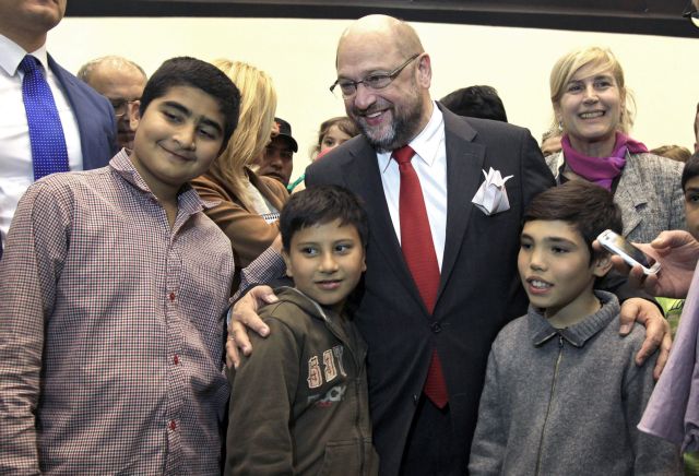 Schulz wants financial aid for countries willing to receive refugees