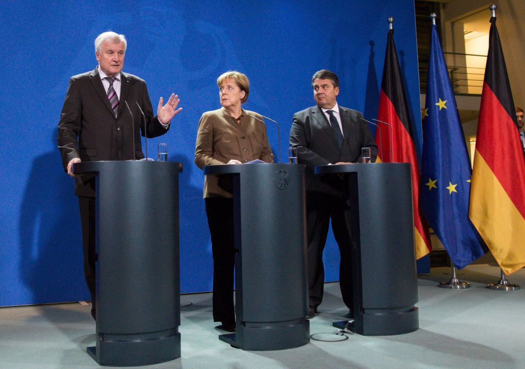 Γερμανία: «Κέντρα καταγραφής» αντί ζωνών τράνζιτ για τους πρόσφυγες