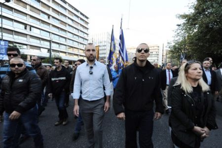 Νεοναζιστής που έχει κατηγορηθεί για επιθέσεις και ληστεία εκ των δραστών στην επίθεση κατά Κουμουτσάκου