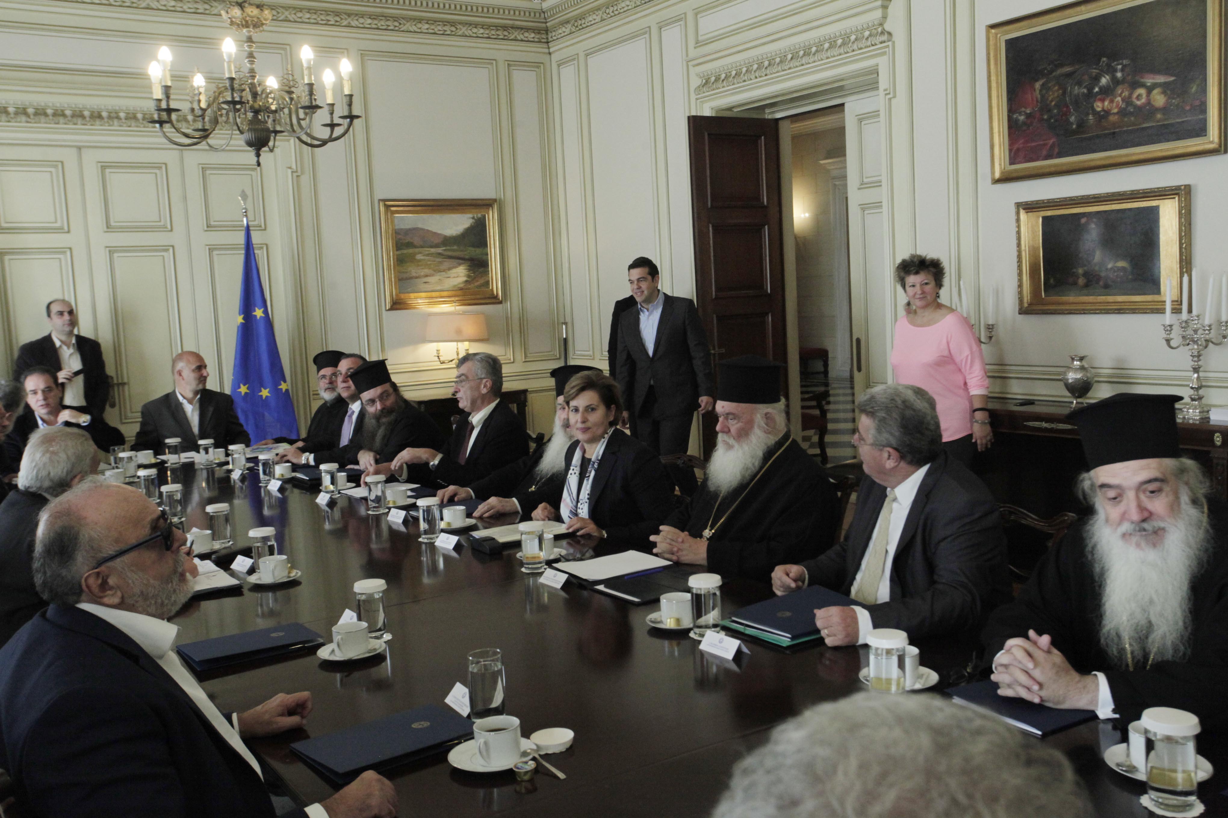 PM Tsipras: “United we will find solutions for the refugee crisis”