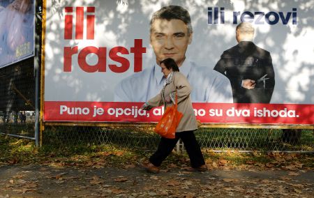 Με το βλέμμα στο προσφυγικό ψηφίζει η Κροατία