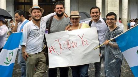 Γουατεμάλα ώρα μηδέν: Ανοιξη δημοκρατίας ή μία από τα ίδια;