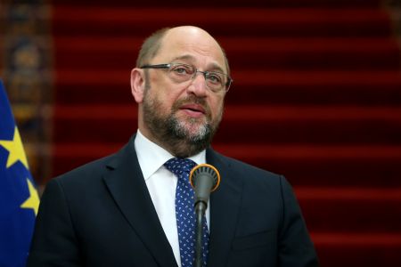 Σουλτς: Οικονομική στήριξη σε χώρες για αποδεχθούν πρόσφυγες