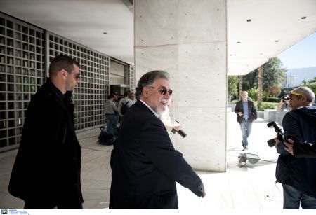 Γ. Πανούσης: Σκληρή απάντηση στην κυβέρνηση