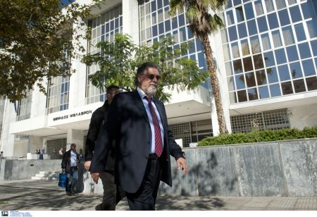 Μόνο ο Πανούσης στην Επιτροπή Θεσμών της Βουλής