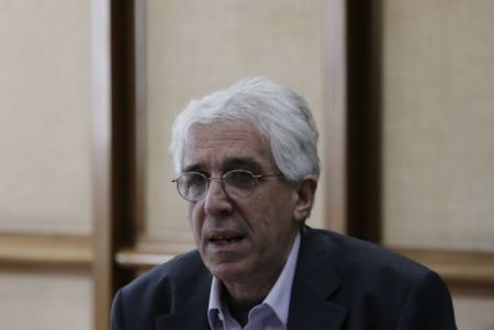 Παρασκευόπουλος:Καμία συζήτηση με άλλους παράγοντες για νομοθετήματα
