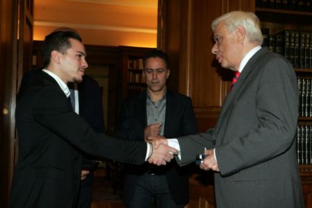 Το ήθος του Πετρούνια εξήρε ο Προκόπης Παυλόπουλος